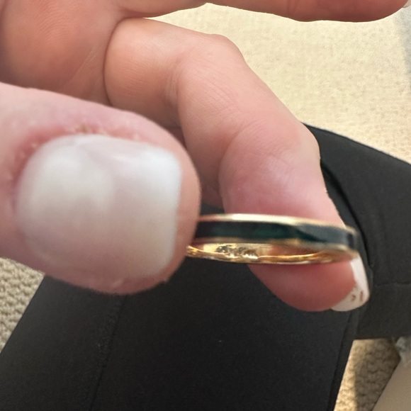 (2) 18k yellow gold with black onyx Hidalgo ring bands - Picture 5 of 7